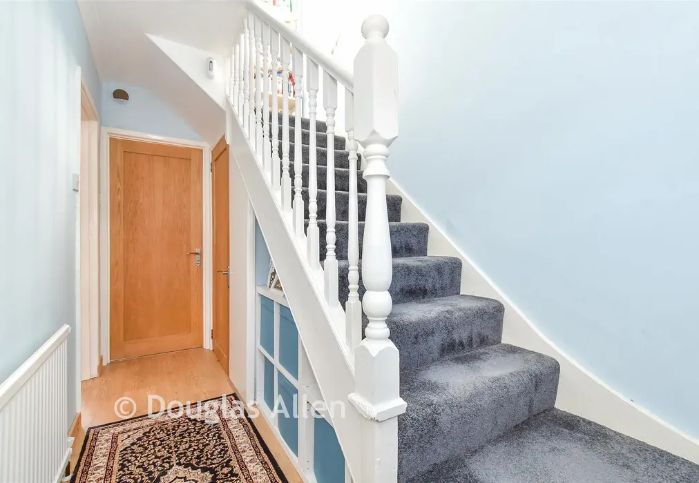 Hallway - Homestead Road, Dagenham, Essex - Wards of Kent