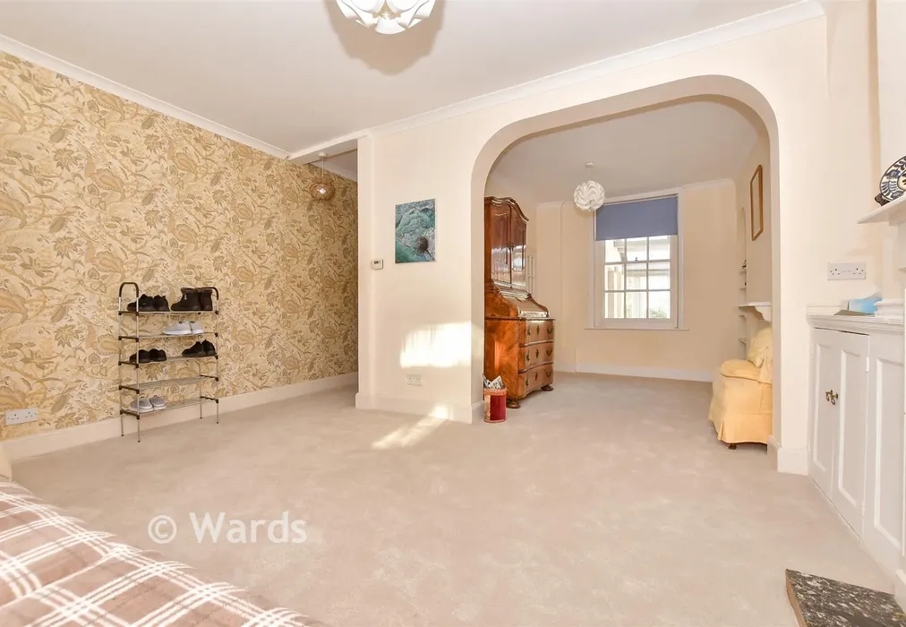 Lounge - Robert Street, Deal, Kent - Wards of Kent