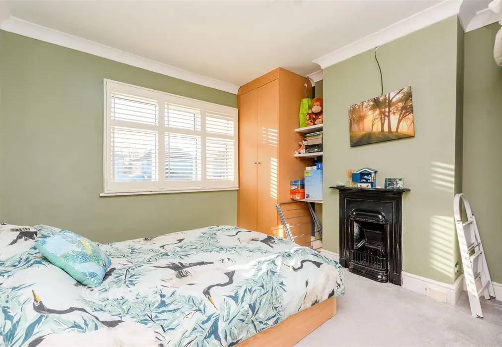 Bedroom 2 - Colyer Road, Northfleet, Gravesend, Kent - Wards of Kent