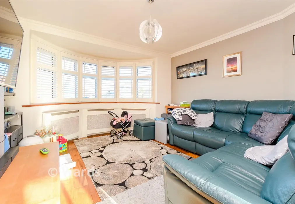 Lounge - Colyer Road, Northfleet, Gravesend, Kent - Wards of Kent