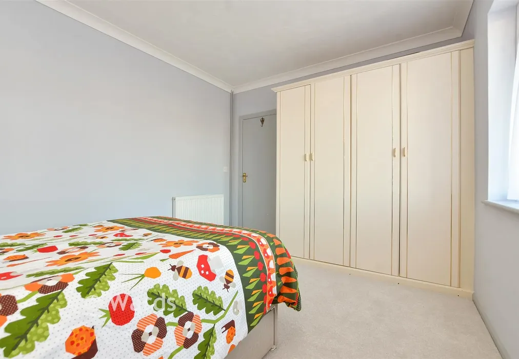 Bedroom 2 - Dane Court Gardens, Broadstairs, Kent - Wards of Kent
