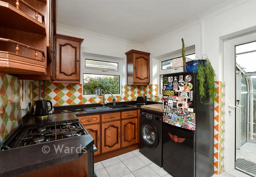 Kitchen - Dane Court Gardens, Broadstairs, Kent - Wards of Kent