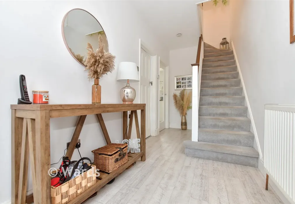 Entrance Hall - Warten Road, Ramsgate, Kent - Wards of Kent