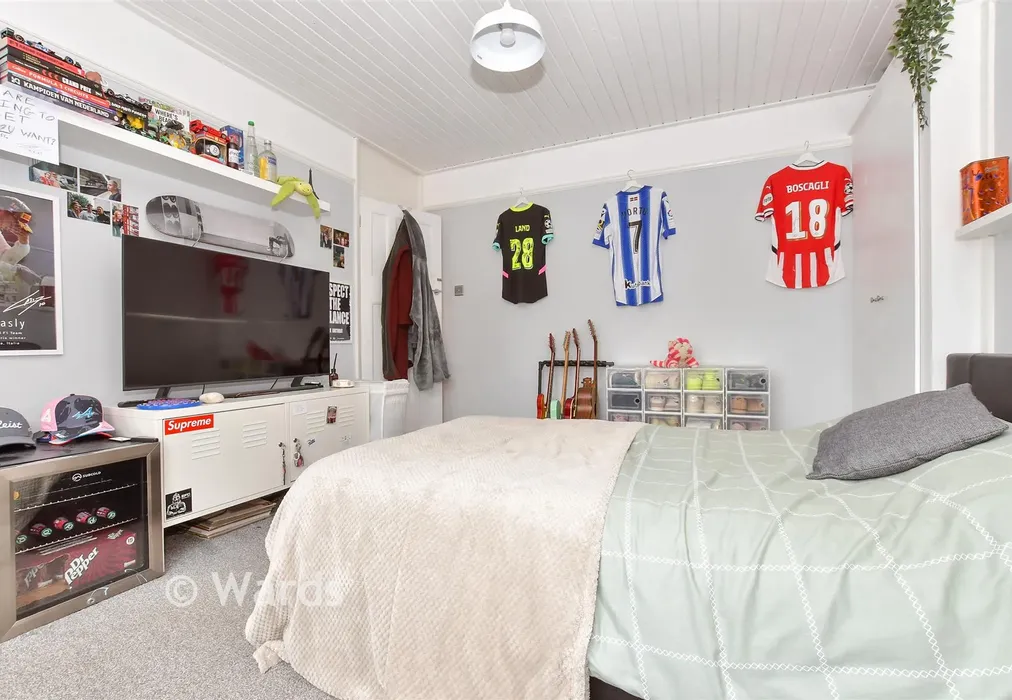 Bedroom 1 - Warten Road, Ramsgate, Kent - Wards of Kent