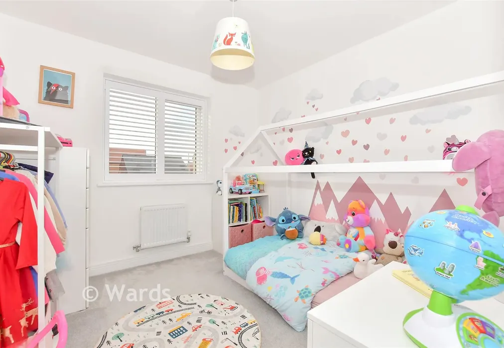 Bedroom 4 - Merlyn Drive, Kings Hill, West Malling, Kent - Wards of Kent