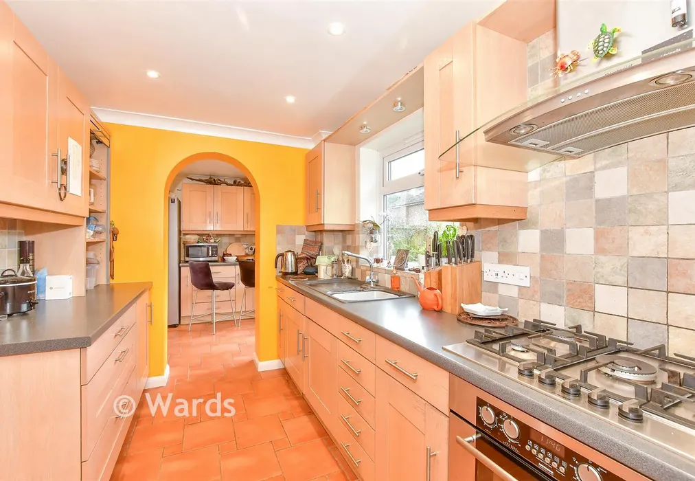 Kitchen - Durnford Close, Canterbury, Kent - Wards of Kent