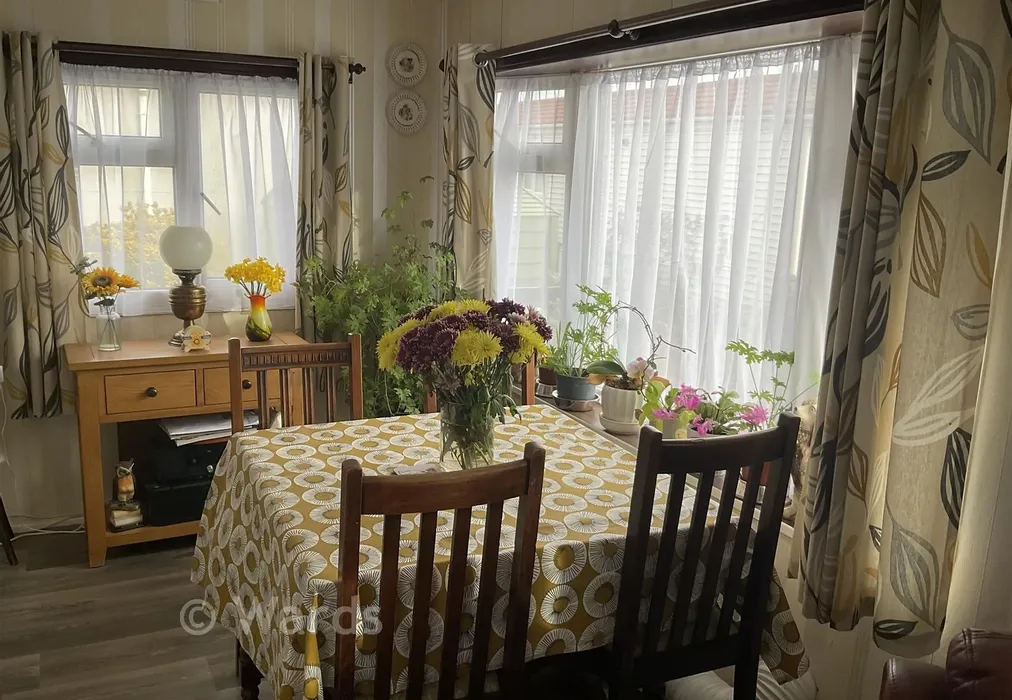 Dining Area - Kingsmead Park, Allhallows, Rochester, Kent - Wards of Kent