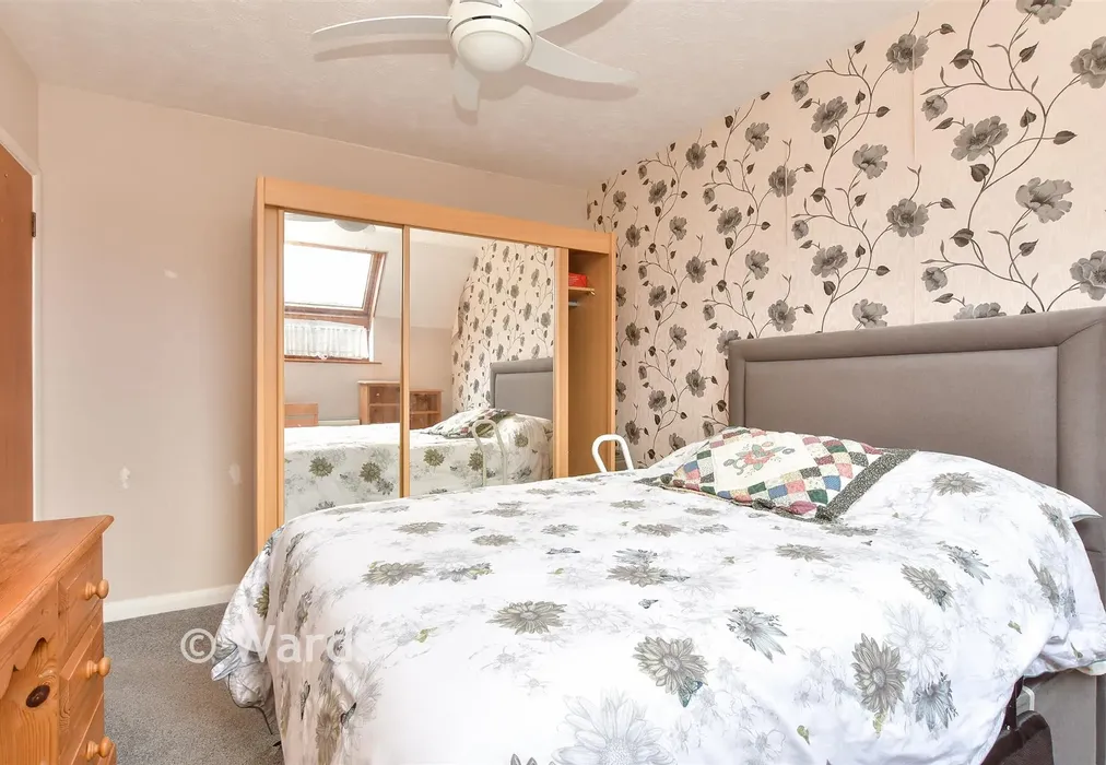 Bedroom - Canterbury Road, Sittingbourne, Kent - Wards of Kent