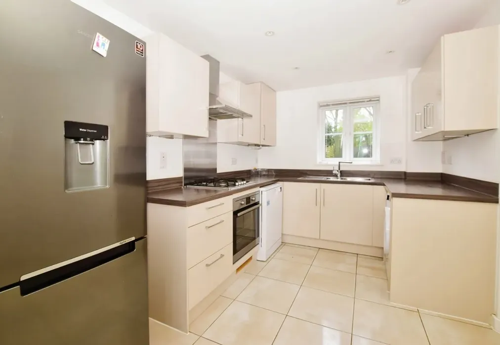 5e91ac0e-DSC_0027 - St. Marys Close Thakeham RH20 - Wards of Kent