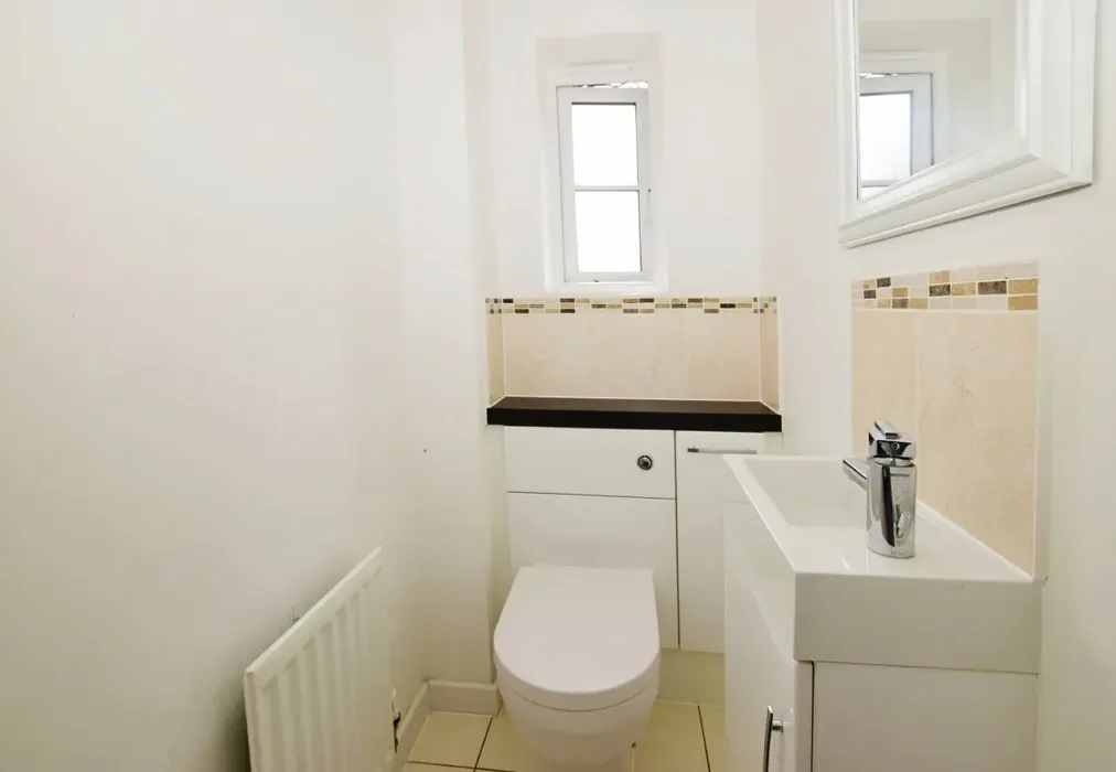 ad17b8ec-DSC_0038 - St. Marys Close Thakeham RH20 - Wards of Kent