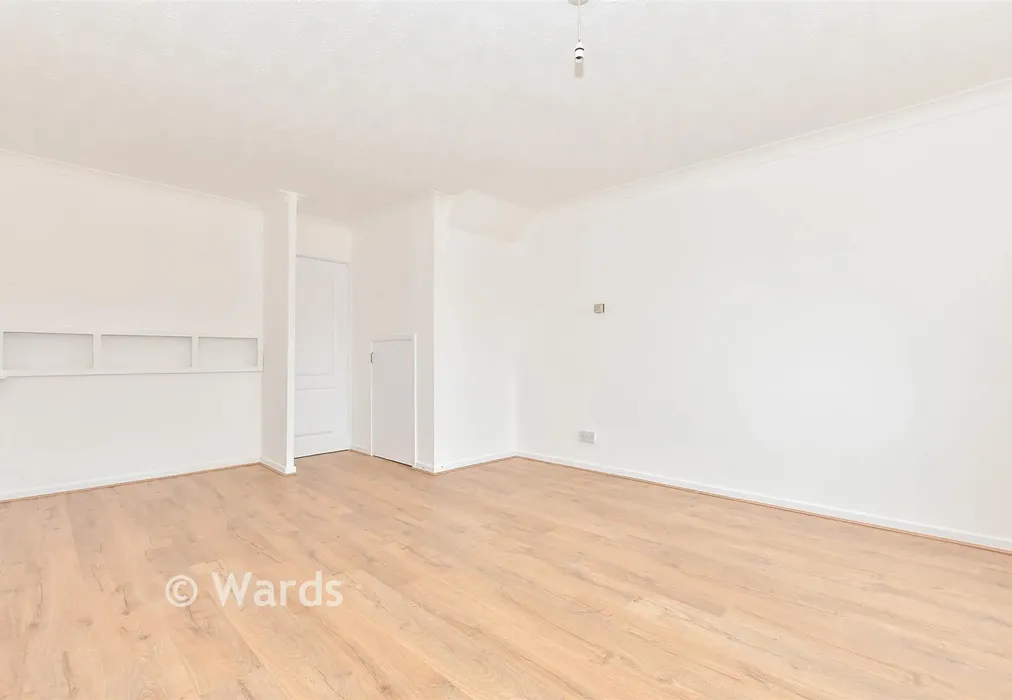 Lounge/Diner - Bilsington Close, Walderslade, Chatham, Kent - Wards of Kent