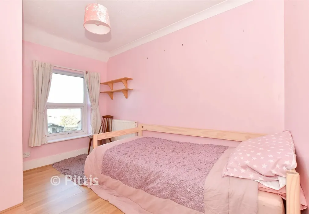 Bedroom 3 - Clayton Road, Freshwater, Isle of Wight - Wards of Kent