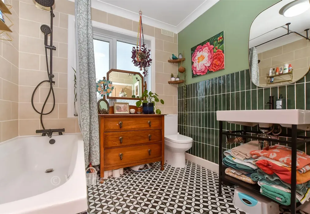 Bedroom 3 - Westmeads Road, Whitstable, Kent - Wards of Kent