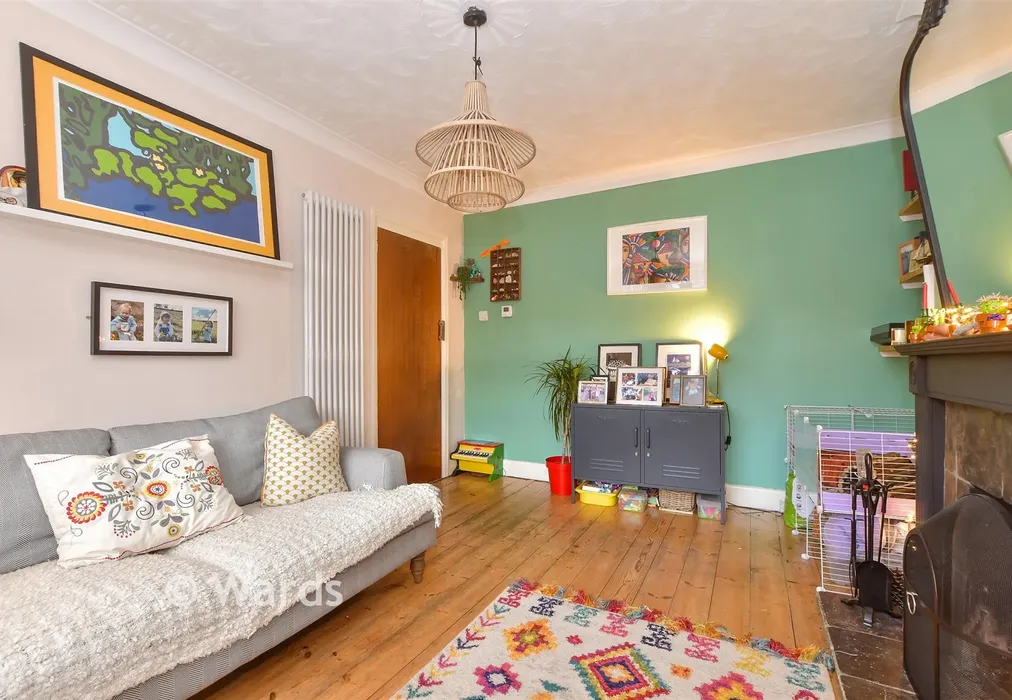 Lounge - Westmeads Road, Whitstable, Kent - Wards of Kent