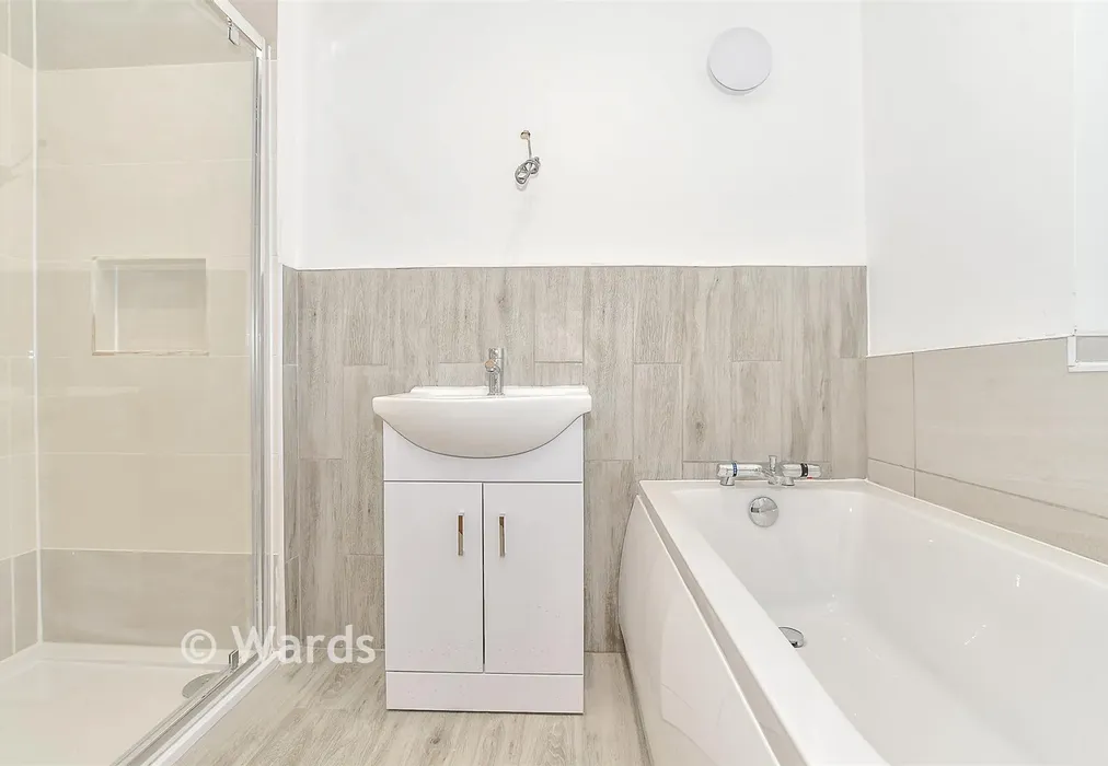 Bathroom - Weald North, Smarden, Ashford, Kent - Wards of Kent