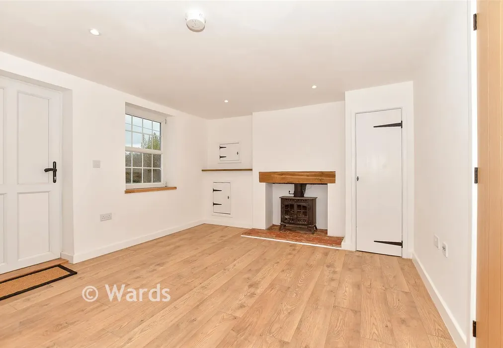 Lounge - Weald North, Smarden, Ashford, Kent - Wards of Kent
