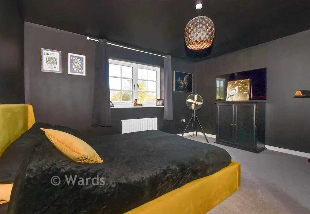 Bedroom 1 - Mercer Drive, Tenterden, Kent - Wards of Kent
