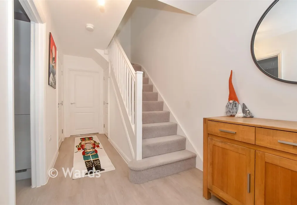 Entrance Hall - Mercer Drive, Tenterden, Kent - Wards of Kent