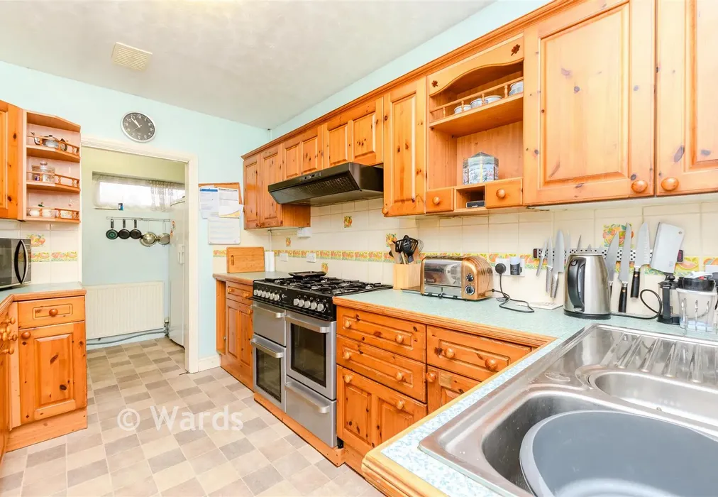 Kitchen - Neal Road, West Kingsdown, Sevenoaks, Kent - Wards of Kent