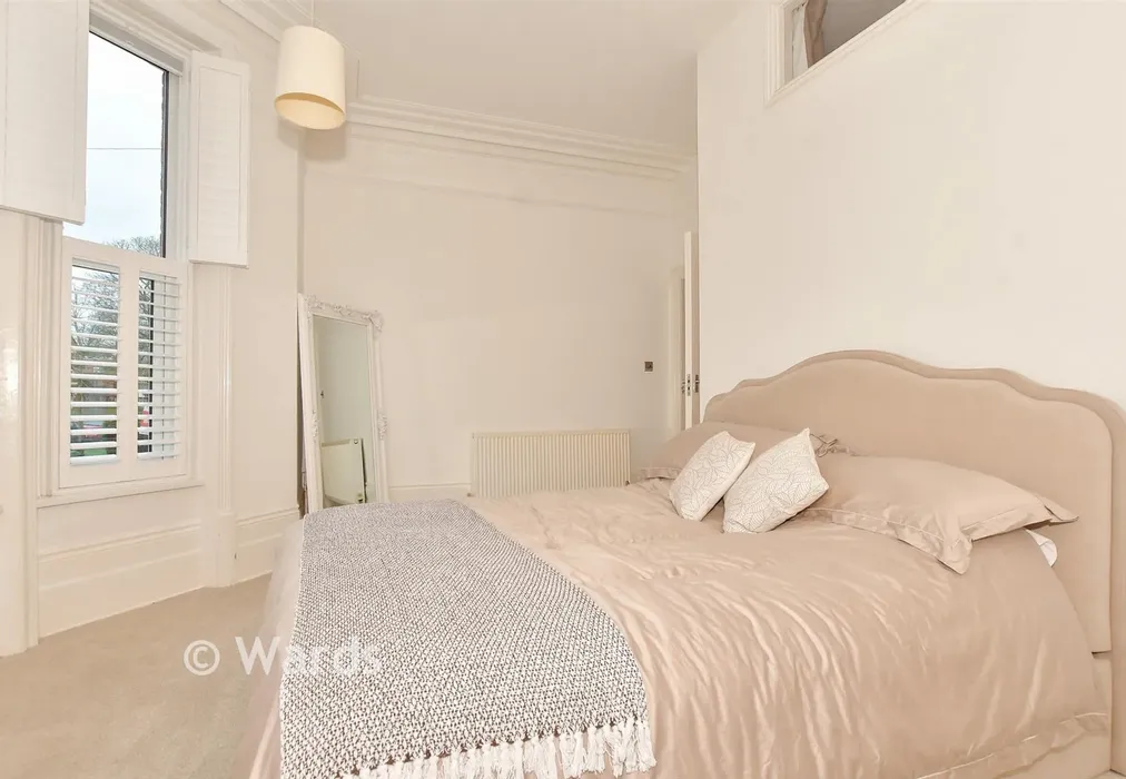 Bedroom 1 - Earls Avenue, Folkestone, Kent - Wards of Kent