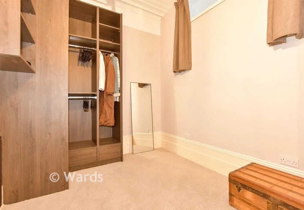 Dressing Room - Earls Avenue, Folkestone, Kent - Wards of Kent