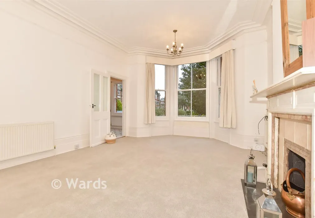 Lounge - Earls Avenue, Folkestone, Kent - Wards of Kent