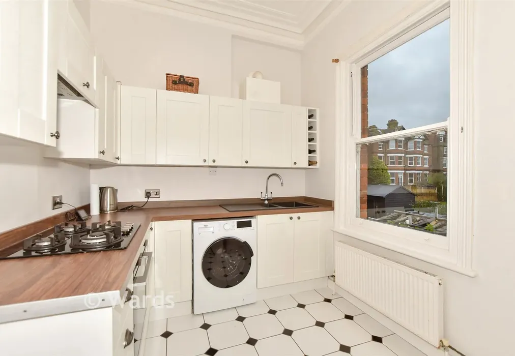 Kitchen - Earls Avenue, Folkestone, Kent - Wards of Kent