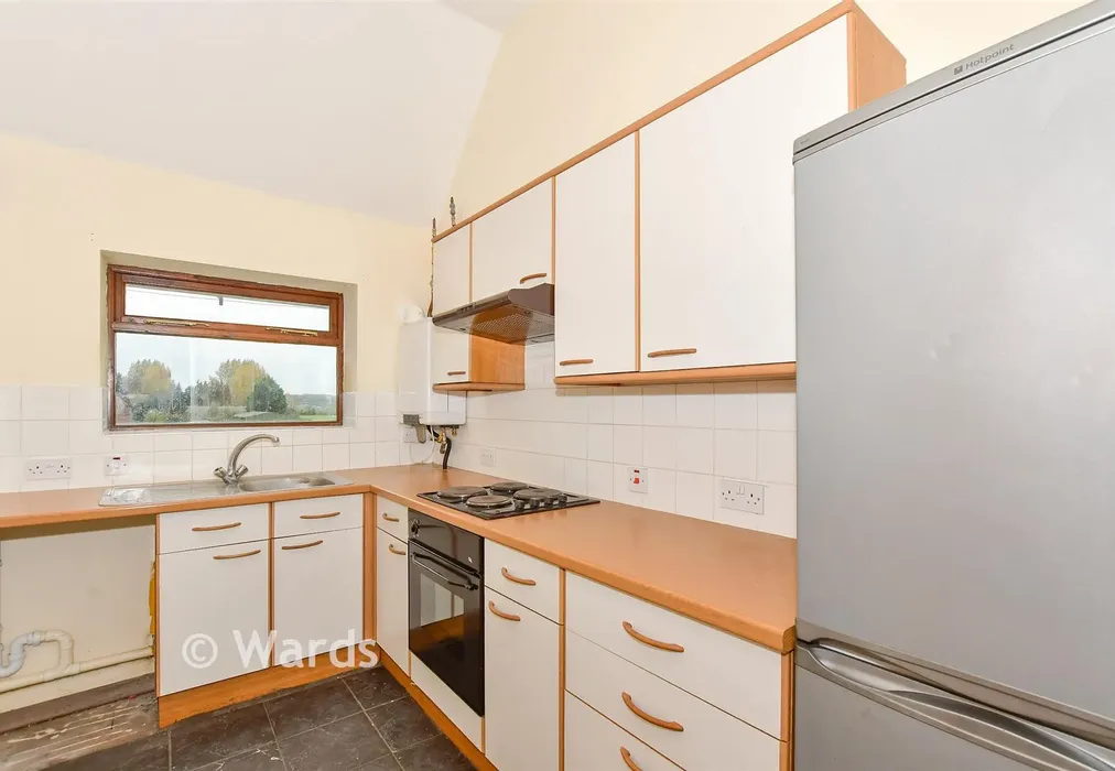 Kitchen - Pratling Street, Aylesford, Kent - Wards of Kent