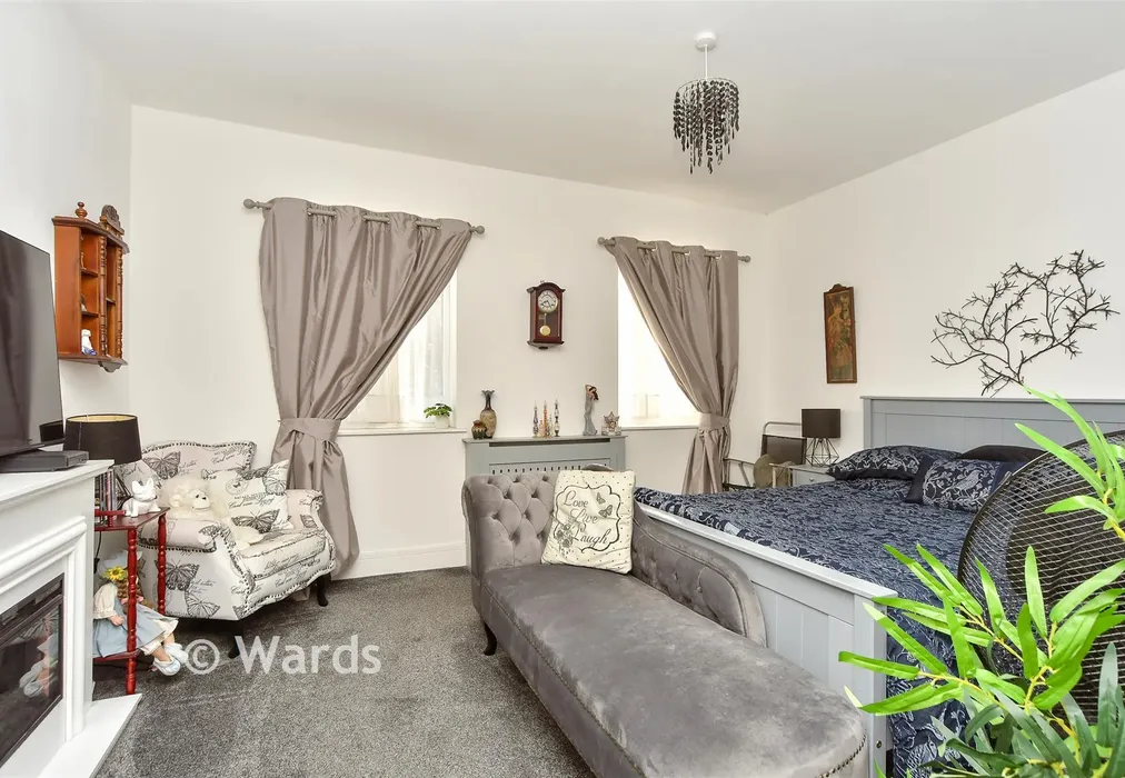 Bedroom 1 - Alma Road, Sheerness, Kent - Wards of Kent