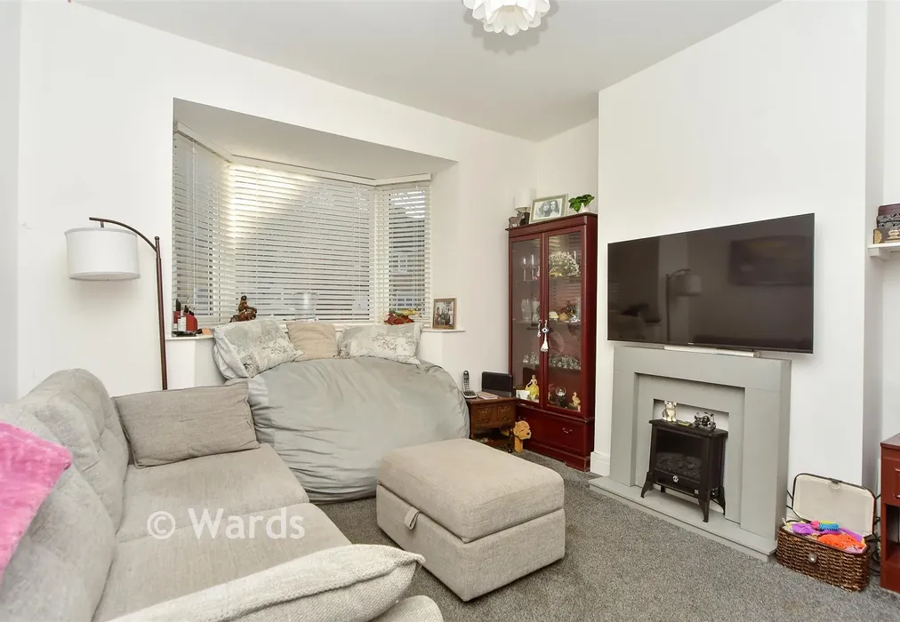 Lounge - Alma Road, Sheerness, Kent - Wards of Kent