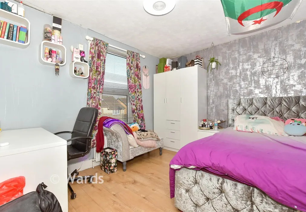 Bedroom 2 - Albany Road, Chatham, Kent - Wards of Kent