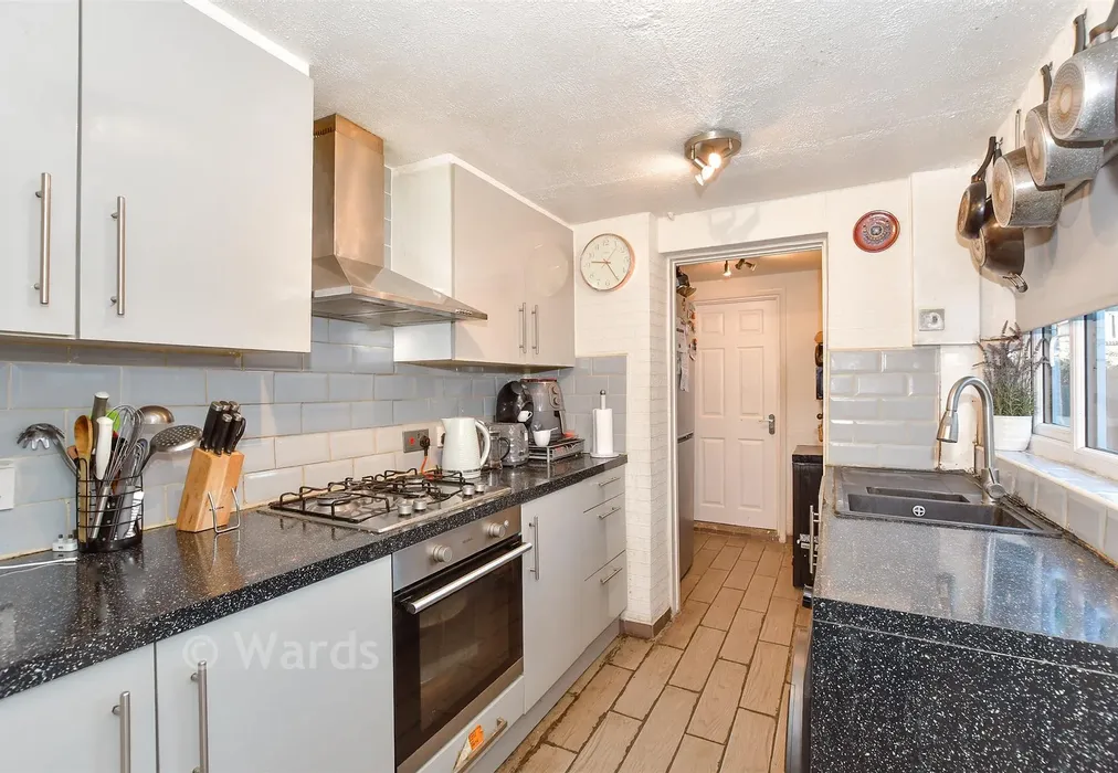 Kitchen - Albany Road, Chatham, Kent - Wards of Kent