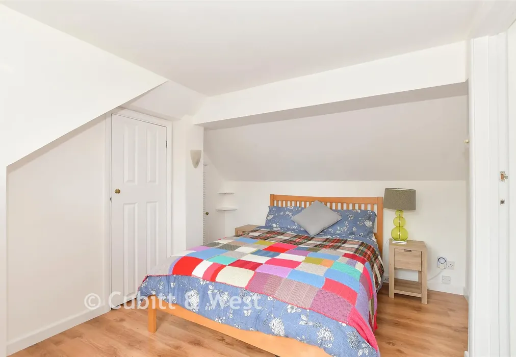 Bedroom 1 - Highlands Avenue, Horsham, West Sussex - Wards of Kent