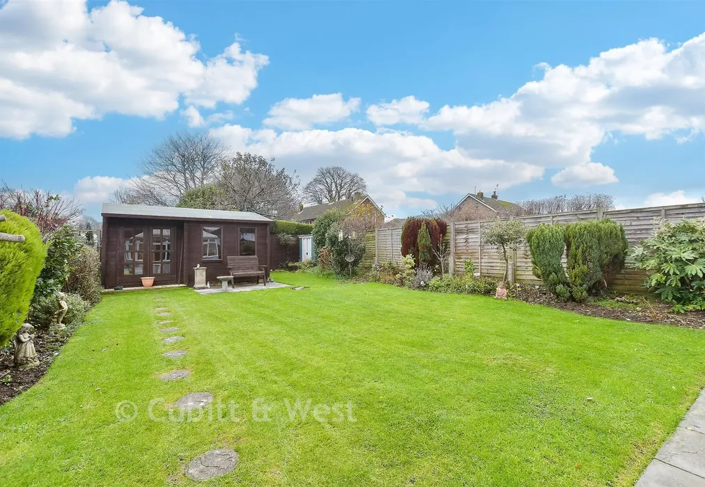 Rear Garden - Highlands Avenue, Horsham, West Sussex - Wards of Kent