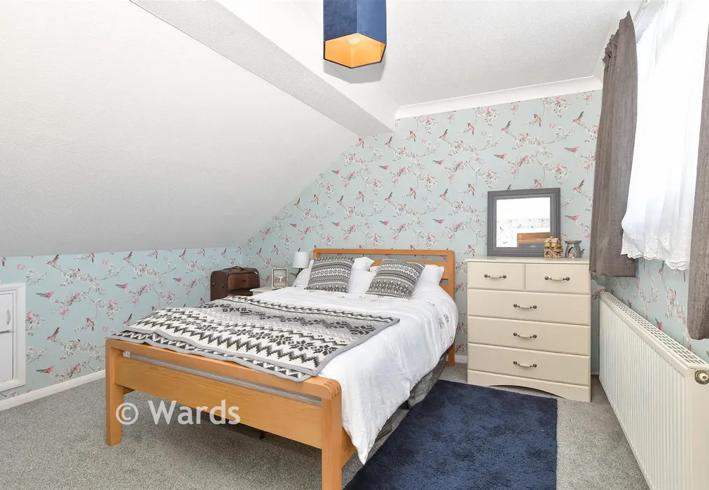 Bedroom 1 - Foxley Road, Queenborough, Kent - Wards of Kent