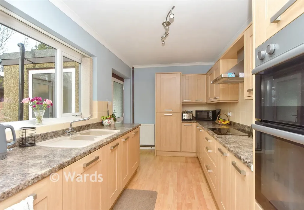 Kitchen - Fairfield Terrace, Hamstreet, Ashford, Kent - Wards of Kent