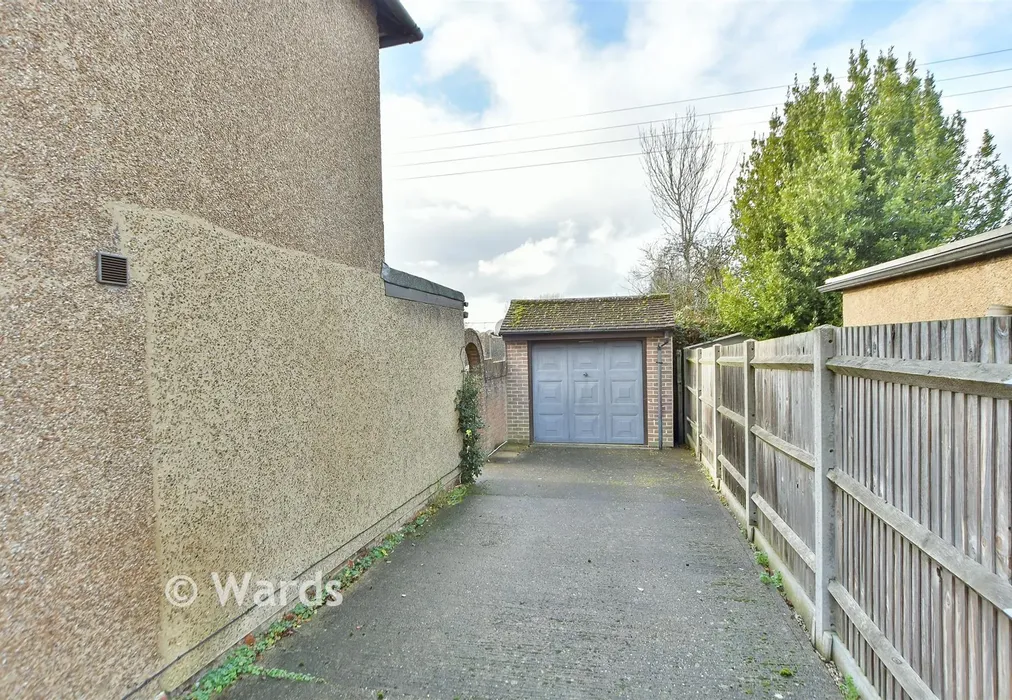 Garage - Fairfield Terrace, Hamstreet, Ashford, Kent - Wards of Kent