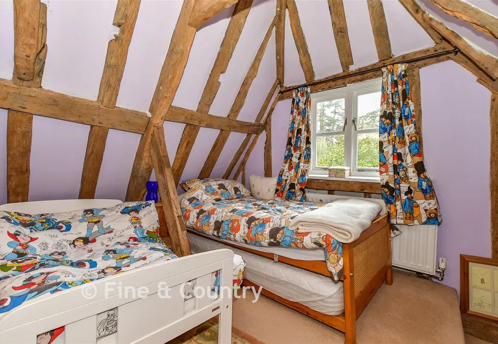 Bedroom 4 - Hatmill Lane, Brenchley, Tonbridge, Kent - Wards of Kent