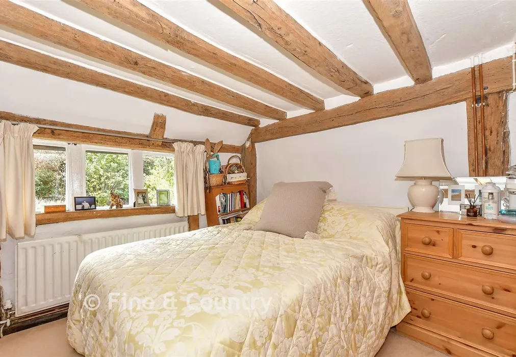Bedroom 2 - Hatmill Lane, Brenchley, Tonbridge, Kent - Wards of Kent