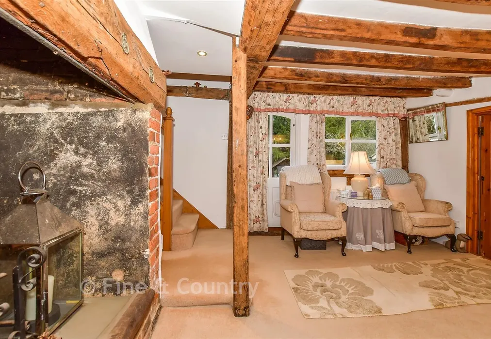 Snug - Hatmill Lane, Brenchley, Tonbridge, Kent - Wards of Kent