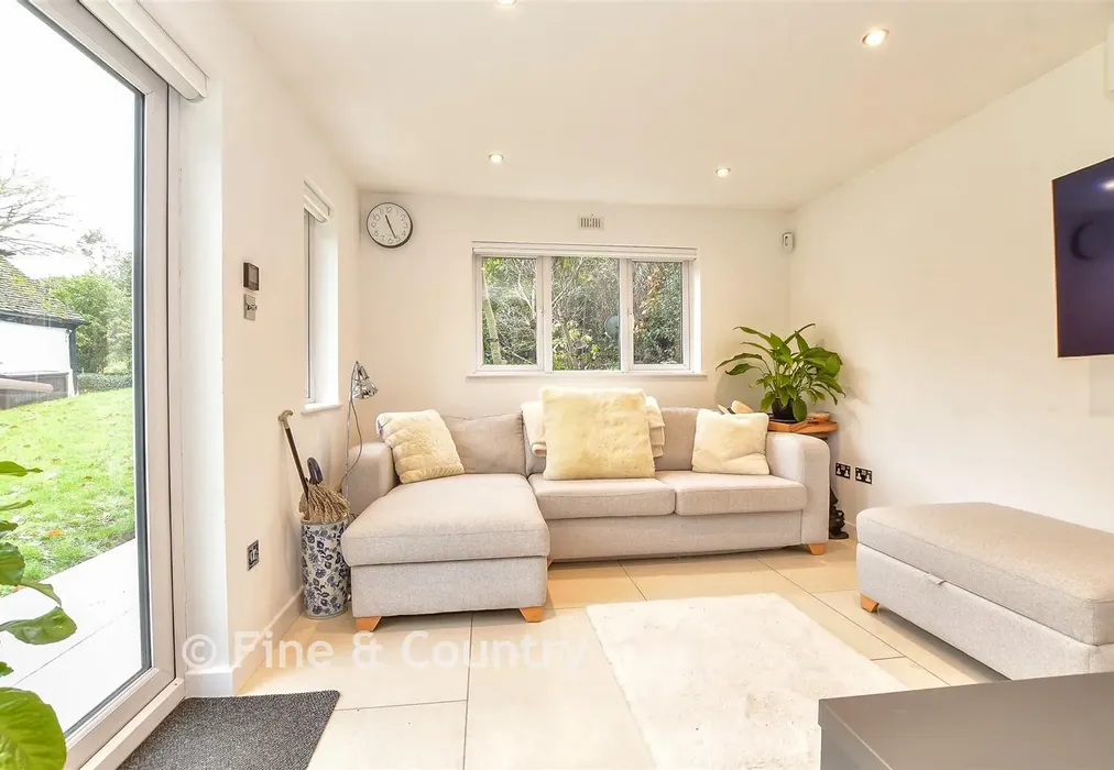 Office - Hatmill Lane, Brenchley, Tonbridge, Kent - Wards of Kent
