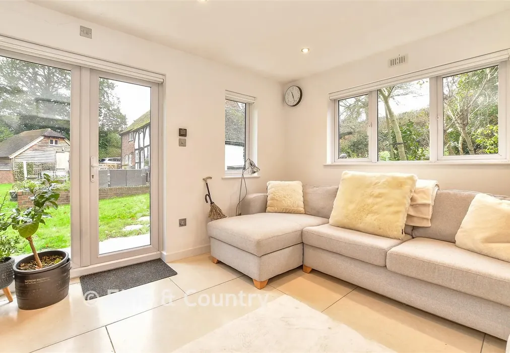 Office - Hatmill Lane, Brenchley, Tonbridge, Kent - Wards of Kent