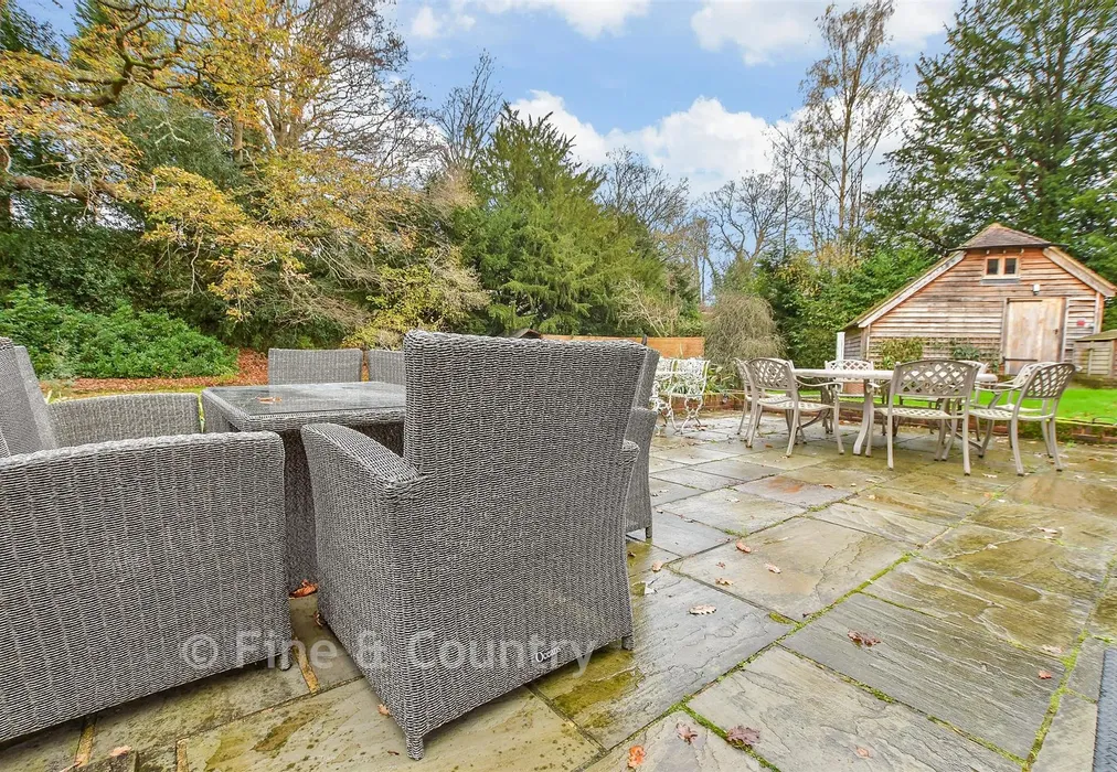 Patio / Decking - Hatmill Lane, Brenchley, Tonbridge, Kent - Wards of Kent