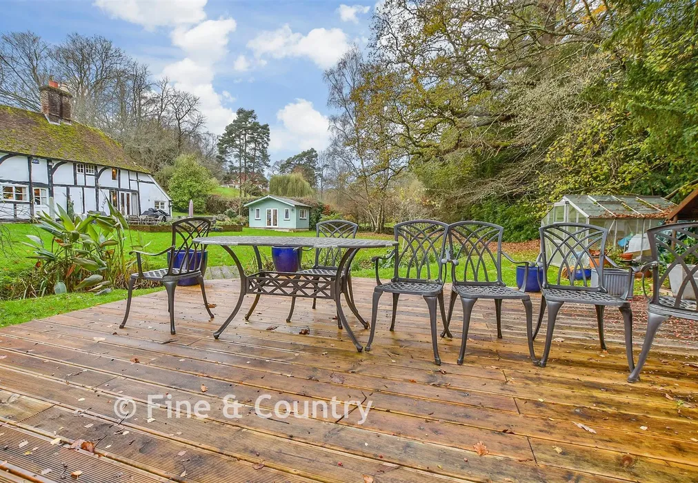 Patio / Decking - Hatmill Lane, Brenchley, Tonbridge, Kent - Wards of Kent