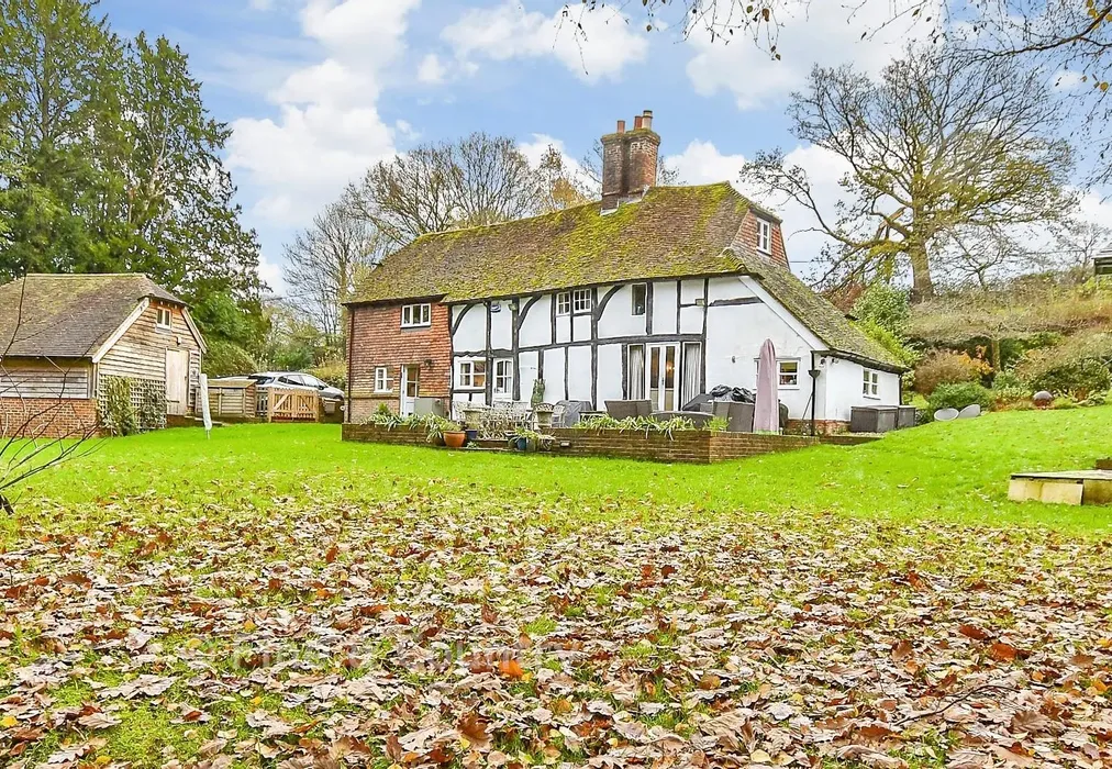 External (Brochure) - Hatmill Lane, Brenchley, Tonbridge, Kent - Wards of Kent