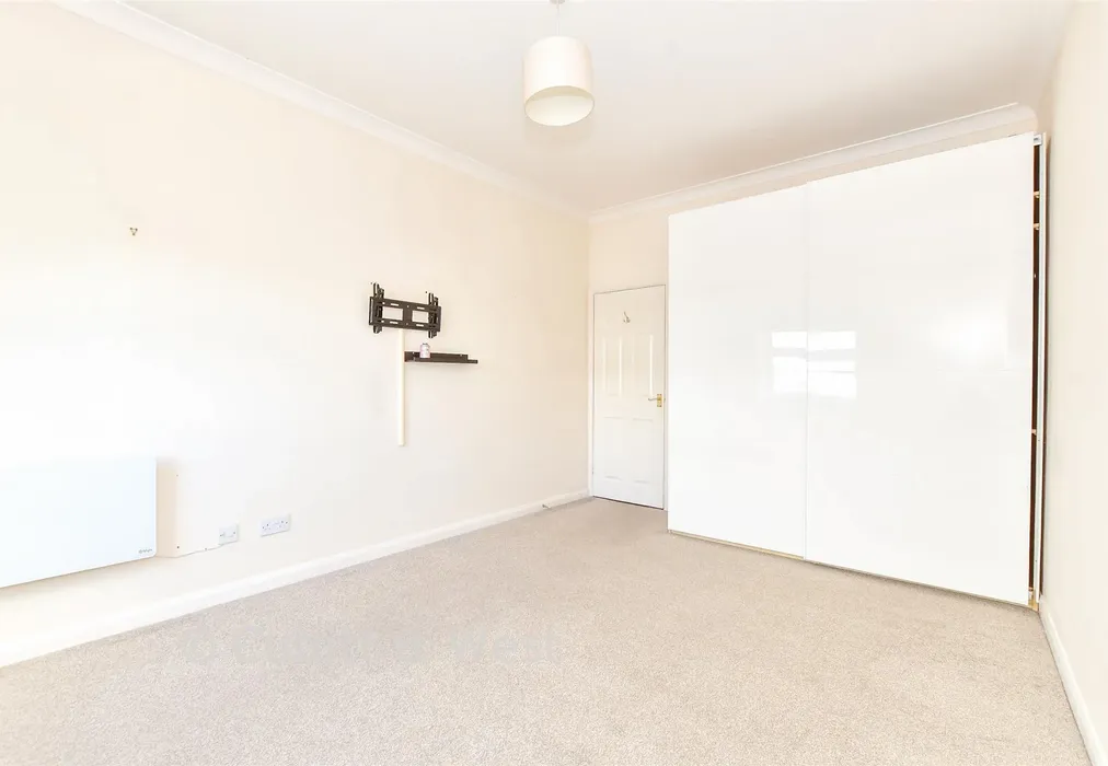 Bedroom - The Steyne, Bognor Regis, West Sussex - Wards of Kent