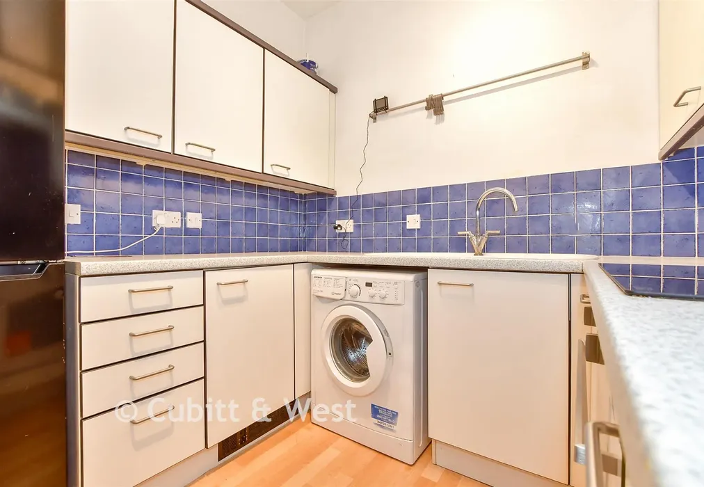 Kitchen - The Steyne, Bognor Regis, West Sussex - Wards of Kent