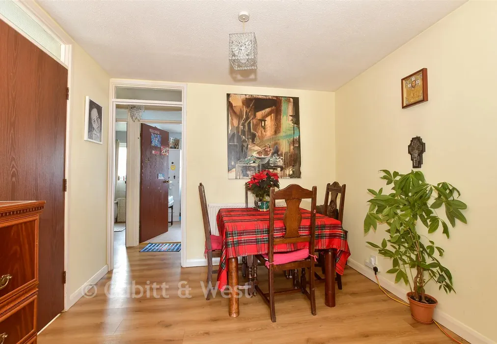Dining Room - Birkdale Drive, Ifield, Crawley, West Sussex - Wards of Kent