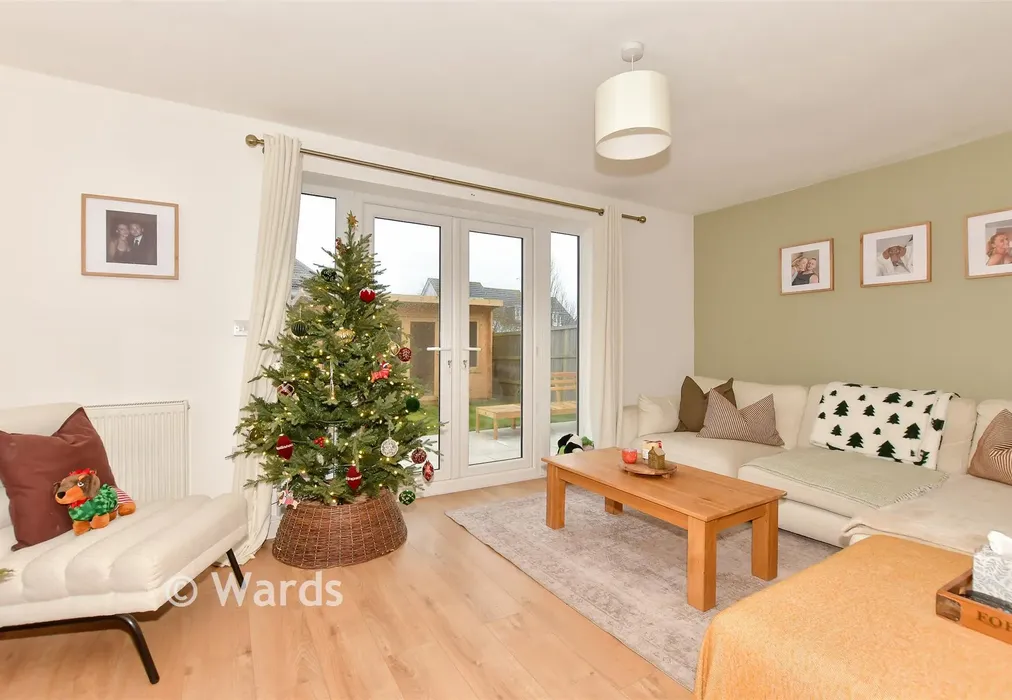 Lounge - Aurum Close, Whitstable, Kent - Wards of Kent