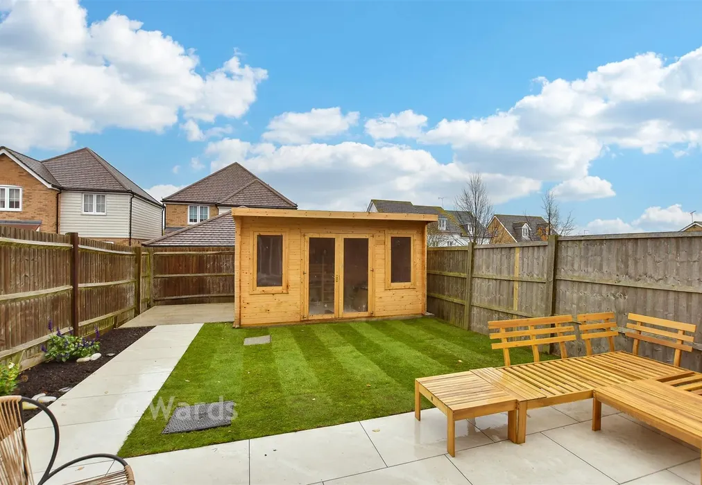 Rear Garden - Aurum Close, Whitstable, Kent - Wards of Kent